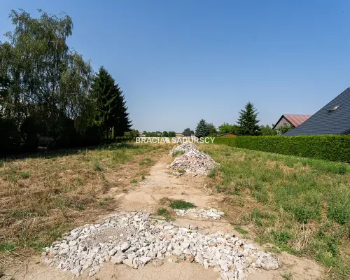 Działka budowlana / MPZP / media / MR2