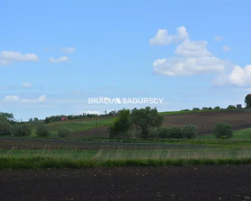 Działka w całości budowlana o pow.: 1464 m2
