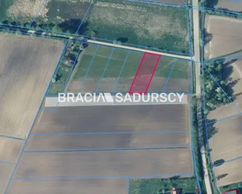 Działka w całości budowlana o pow.: 1313 m2