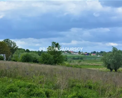 Działka budowlano-rolna o pow.: 1622 m2