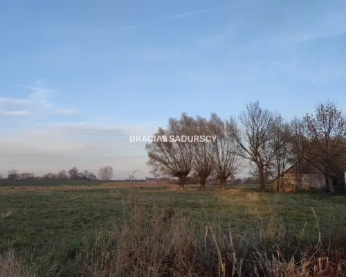 Działka budowlano-rolna o pow. 1900 m2