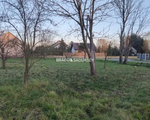 Działka budowlano-rolna o pow. 1900 m2