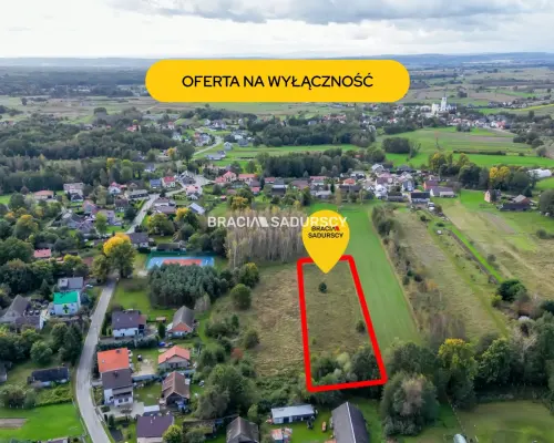 działkę budowlaną w Bratucicach