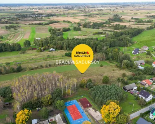 działkę budowlaną w Bratucicach