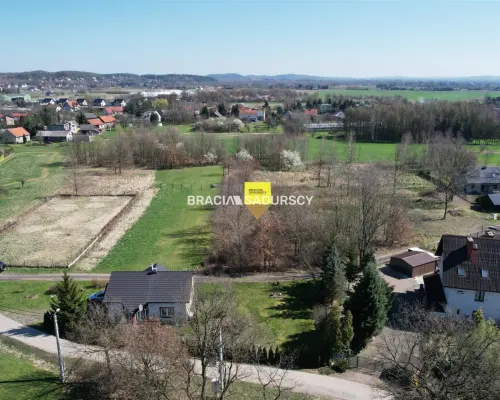 Działka budowlana 17 arów w Wołowicach!