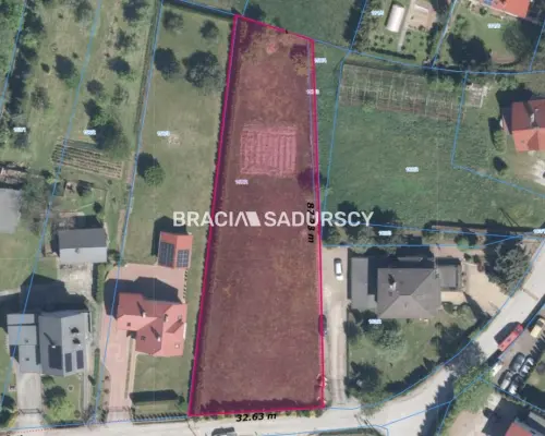 Na sprzedaż - działka budowlana 2358 m², Kraków - Nowa Huta (Mogiła)   Oferujemy piękną działkę budowlaną o powie