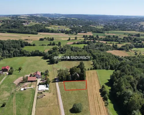 Podolany - działka budowlana o pow. 10 arów!   Działka budowlana o pow. 10 arów położona w Podolanach, gmina Ka