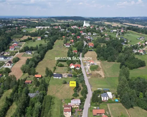 Na sprzedaż: działka budowlana 15 arów - Leńcze, gm. Kalwaria Zebrzydowska    Lokalizacja:  Oferujemy na sprzedaż at