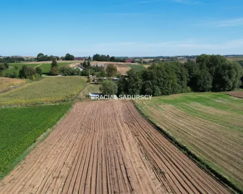 Gunów - Wilków działka o pow. 0,77 ha!  Działka o powierzchni 0,77 ha   położona w miejscowości Gunów-Wi