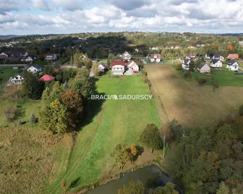 Działka budowlana w Zawadzie gm. Myślenice. Oferujemy do sprzedaży atrakcyjne, widokowe działki budowlane o powierzchni 700 m2