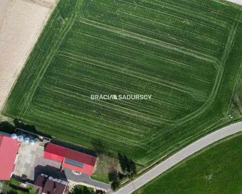 Działka budowlano-usługowa Wezerów, Słomniki