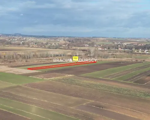 Działka rolna o pow. 41 ar. w Krakowie.  Przedmiotem oferty jest nieruchomość gruntowa niezabudowana o nr ew.  44  położona w