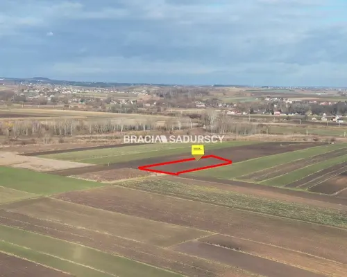 Działka rolna o pow. 41 ar. w Krakowie.  Przedmiotem oferty jest nieruchomość gruntowa niezabudowana o nr ew.  46  położona w