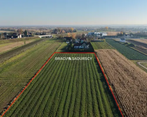Działka budowlana o pow. 57 arów w Krakowie - Nowej Hucie    Przedmiotem oferty jest działka o nr  309/2    położona w
