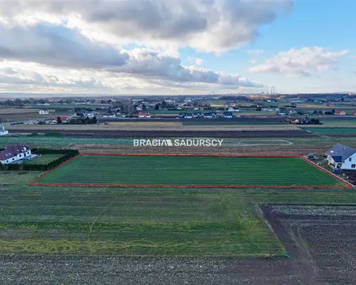 Działka budowlana o pow. 57 arów w Krakowie - Nowej Hucie    Przedmiotem oferty jest działka o nr  309/2    położona w