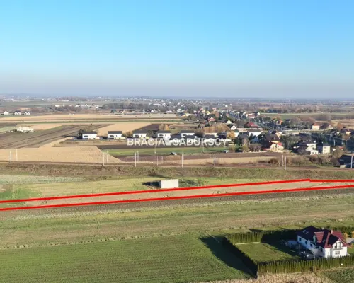 Działka budowlana o pow. 46 arów w Krakowie - Nowej Hucie    Przedmiotem oferty jest działka o nr  302    położona w o