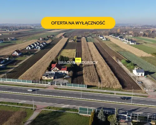 Działka budowlana o pow. 23 arów w Krakowie - Nowej Hucie    Przedmiotem oferty jest działka o nr  323/2    położona w