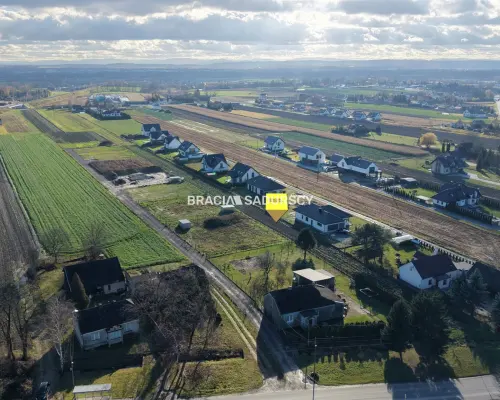 Działka budowlana o pow. 34 arów w Krakowie - Nowej Hucie    Przedmiotem oferty jest działka o nr  307    położona w o