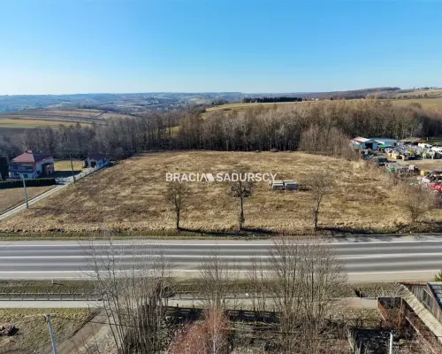 Maszków, 2,5 km od S7 | 1,1 ha Usługi | Przy trasie 772 I Zgoda na lokalizację zjazdu      LOKALIZACJA STRATEGICZNA: