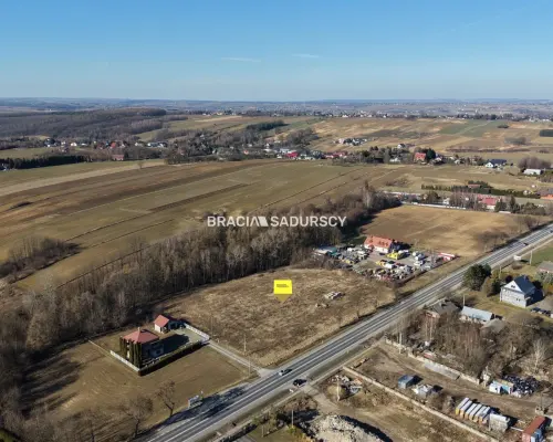 Maszków, 2,5 km od S7 | 1,1 ha Usługi | Przy trasie 772 I Zgoda na lokalizację zjazdu      LOKALIZACJA STRATEGICZNA: