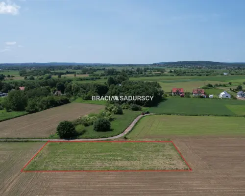 Działka z pozwoleniem na budowę w Wołowicach!