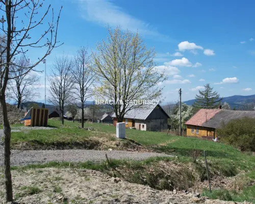 Działka budowlana o pow. 1596 m2  Krzeszów, gm. Stryszawa. Widokowa działka  położona w malowniczym Krzeszowie  w okoli