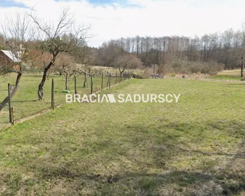 Atrakcyjna działka w Krakowie w spokojnej okolicy