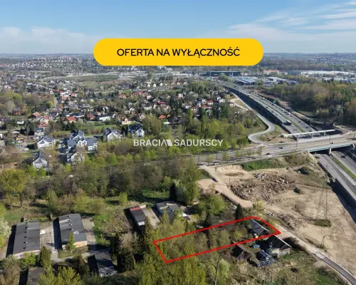 Unikalna okazja! Zamieszkaj nieopodal Zalewu Nowohuckiego - Dom z ogromnym potencjałem w sercu zielonej oazy Krakowa     Marz