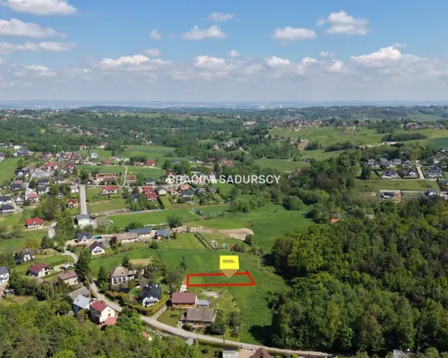 Kompaktowa działka budowlana 7,7 a - Rzeszotary (gm. Świątniki Górne)  Szukasz ustawnej, łatwej w utrzymaniu działki p