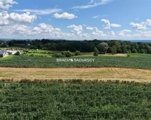 Działka z projektem na 5 bliźniaków
