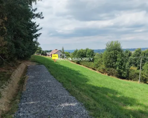Wyjątkowa polana z potencjałem rezydencjonalnym i inwestycyjnym - 49 arów w malowniczej Łąkcie Górnej (MNU)