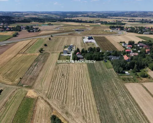 Duża działka inwestycyjna pod Krakowem - 1,5 km od S7 (węzeł Widoma) | Potencjał przekształcenia | Opcja zakupu 8 414 m² g