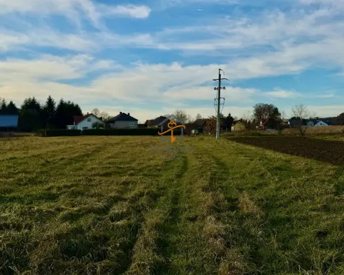 Rusicice, gm. Czernichów. 27 ar w zielonej okolicy