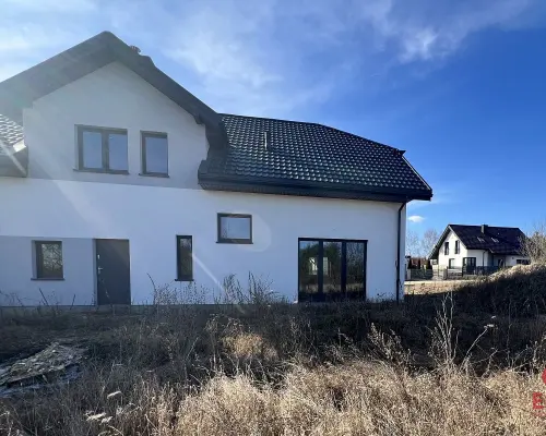Dom dla rodziny w Nowym Aleksandrowie.