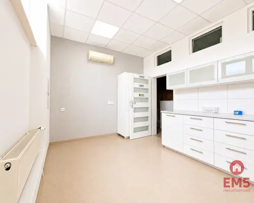 Lokal 51 m2. Os. Piasta