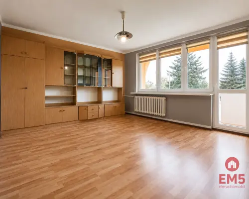 Przestronne mieszkanie z potencjałem-centrum Sejn