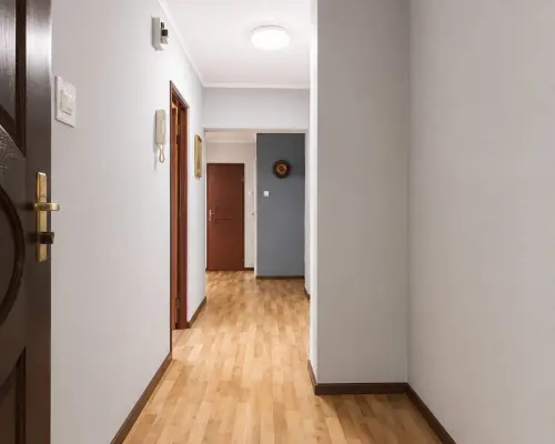 Przestronne mieszkanie z potencjałem-centrum Sejn