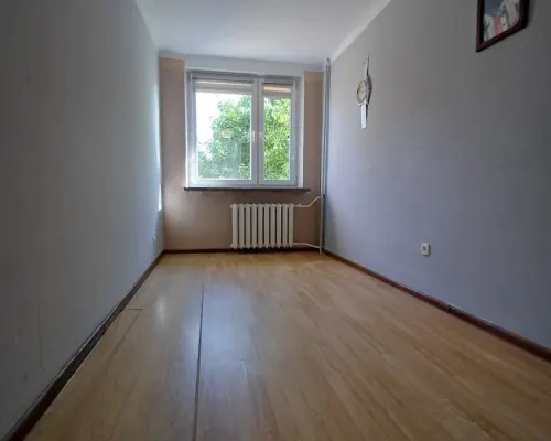 Przestronne mieszkanie z potencjałem-centrum Sejn