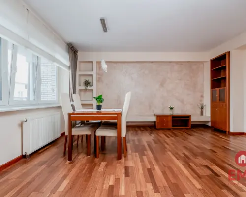 Duże przestronne mieszkanie. Bacieczki