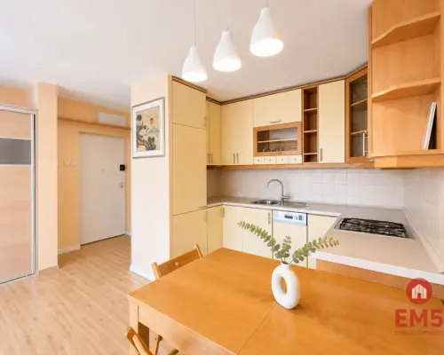 68,5 m² | 3 pokoje | Cegła | 2 balkony