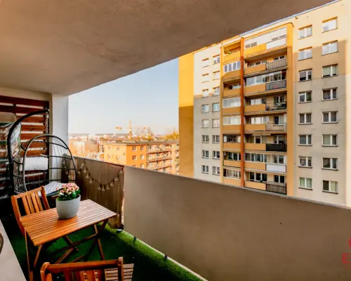 Trzy pokoje, dwie łazienki z balkonem, Centrum