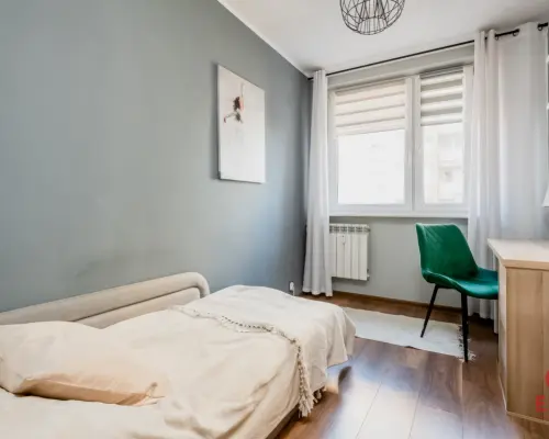 Trzy pokoje, dwie łazienki z balkonem, Centrum