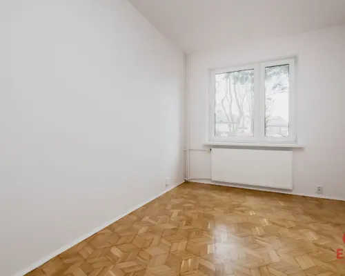 Wysoki parter z balkonem