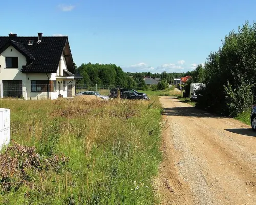 Działka 1458 m2 w Henrykowie