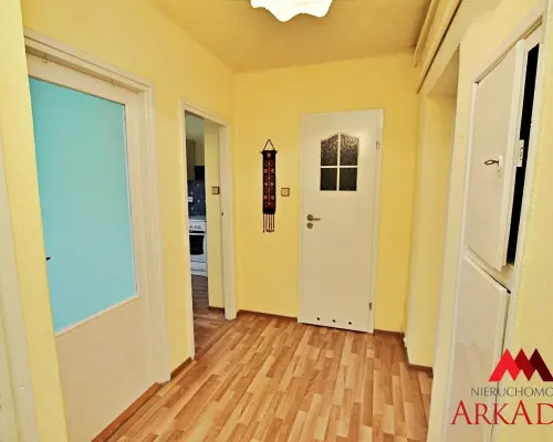 Na sprzedaż 2 pokoje ,53 m2, balkon loggia,Centrum