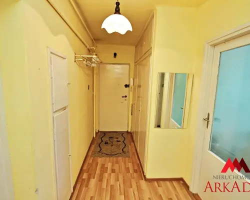 Na sprzedaż 2 pokoje ,53 m2, balkon loggia,Centrum