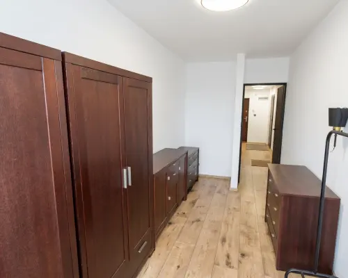 Arkadia Nieruchomości prezentuje komfortowe mieszkanie w samym Centrum miasta - 3 pokoje, balkon, świetna lokalizacja  Na spr