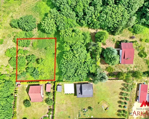 Działka na sprzedaż niedaleko jeziora!