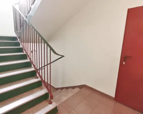 Górna - dom z warsztatem samochodowym