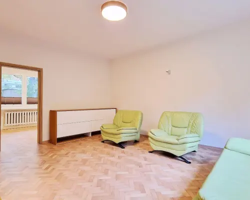 Julianów - dom o pow. 225 m2 garaż ul. Bema